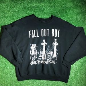 2013 Fall Out Boy “Save Rock and Roll” crewneck sweatshirt Hot Topic Exclusive